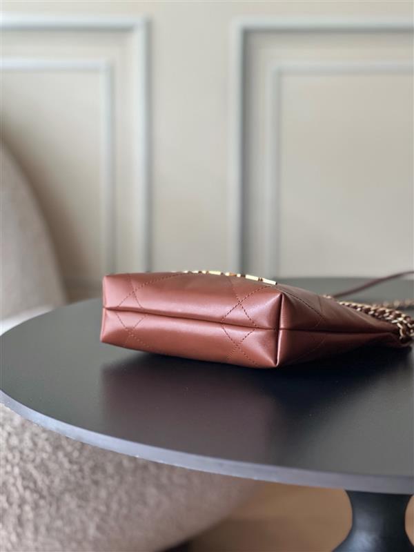 2026127215210564 600